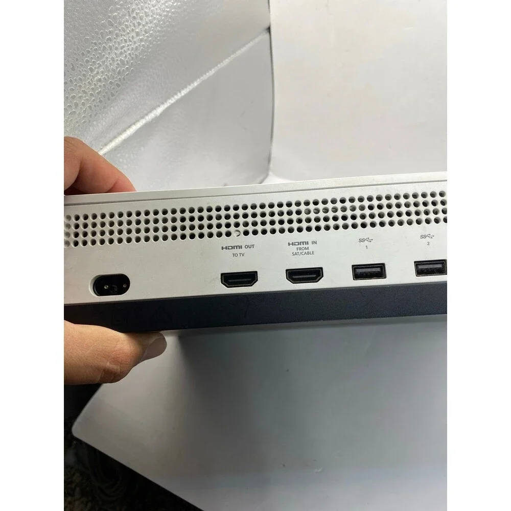 Microsoft Xbox One S 500GB White Console With Controller + Wires Tested